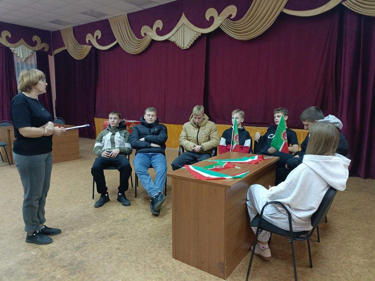 День Конституции Татарстана: познавательный час в Кильдеевском ДК