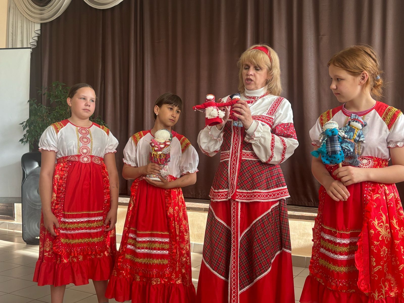 В Макуловском СДК отметили День семьи фольклорной программой