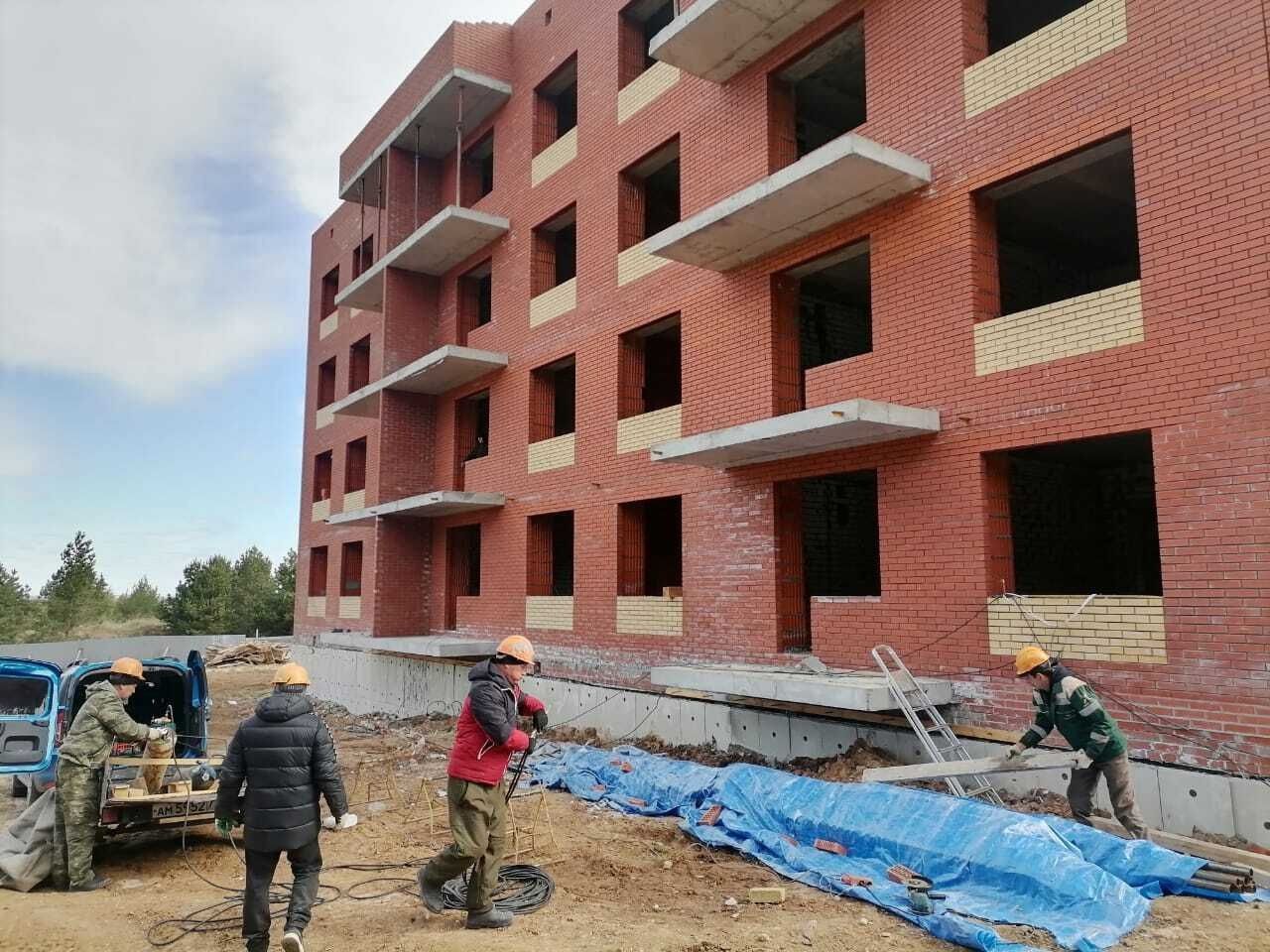 Соципотечный дом в Верхнем Услоне готов на 43%