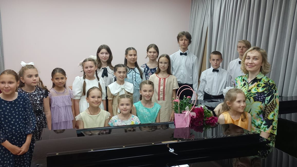 В Верхнем Услоне прошел фортепианный концерт