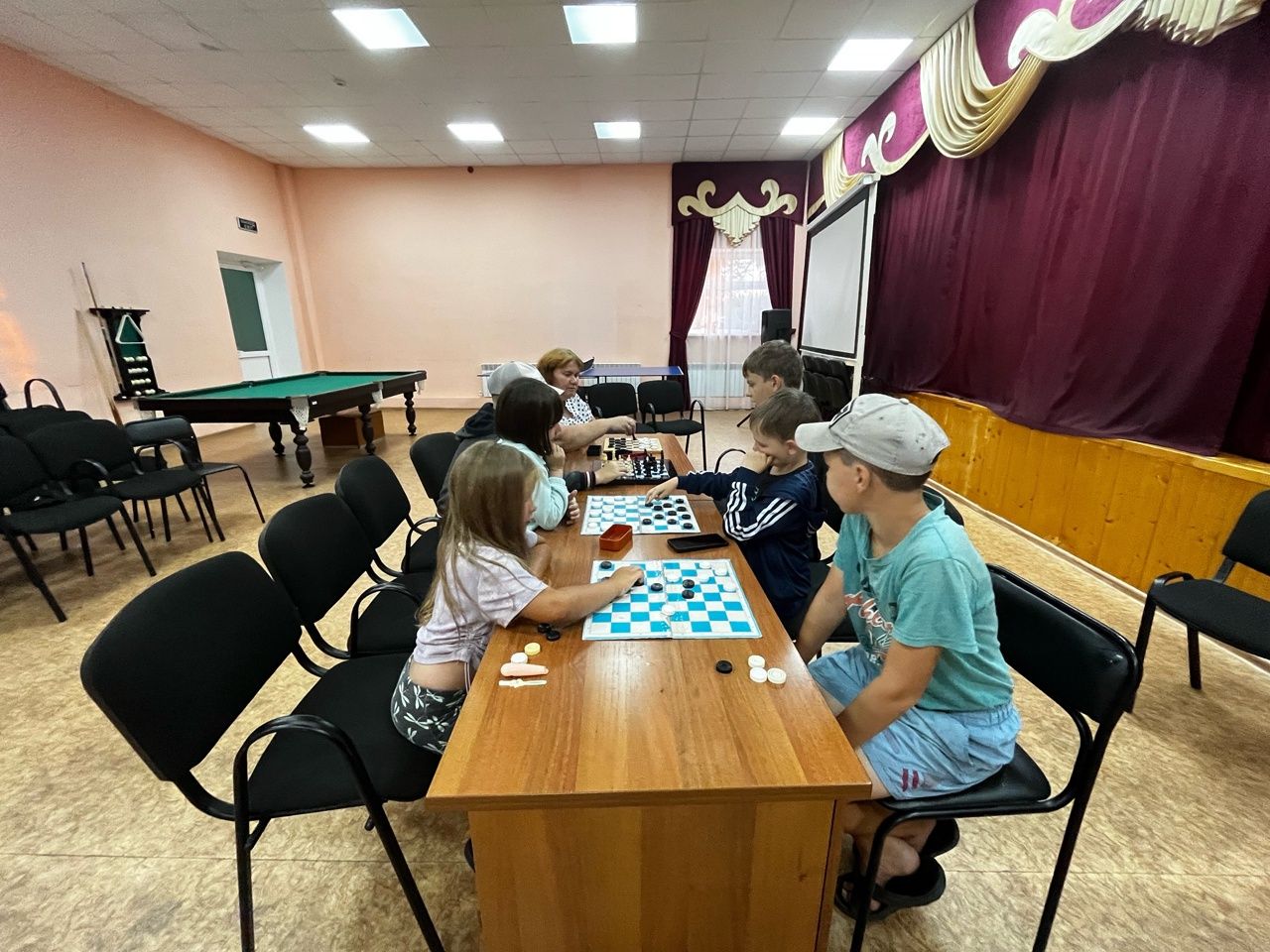 «Шах и мат»: юные интеллектуалы сразились в настольных играх