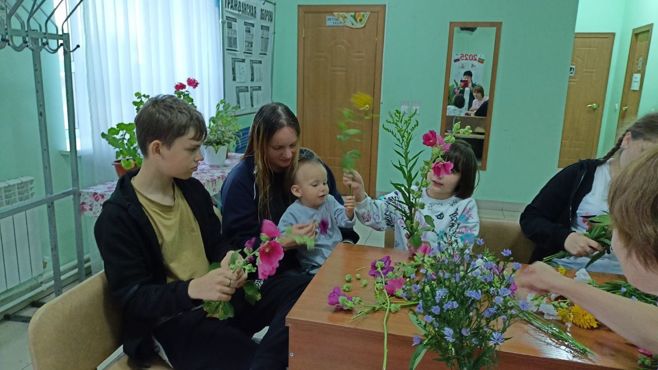 «Букет счастья» собрали юные флористы в Кильдеево