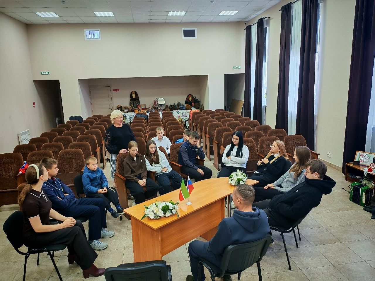 Коргузинские школьники встретились с бойцом СВО