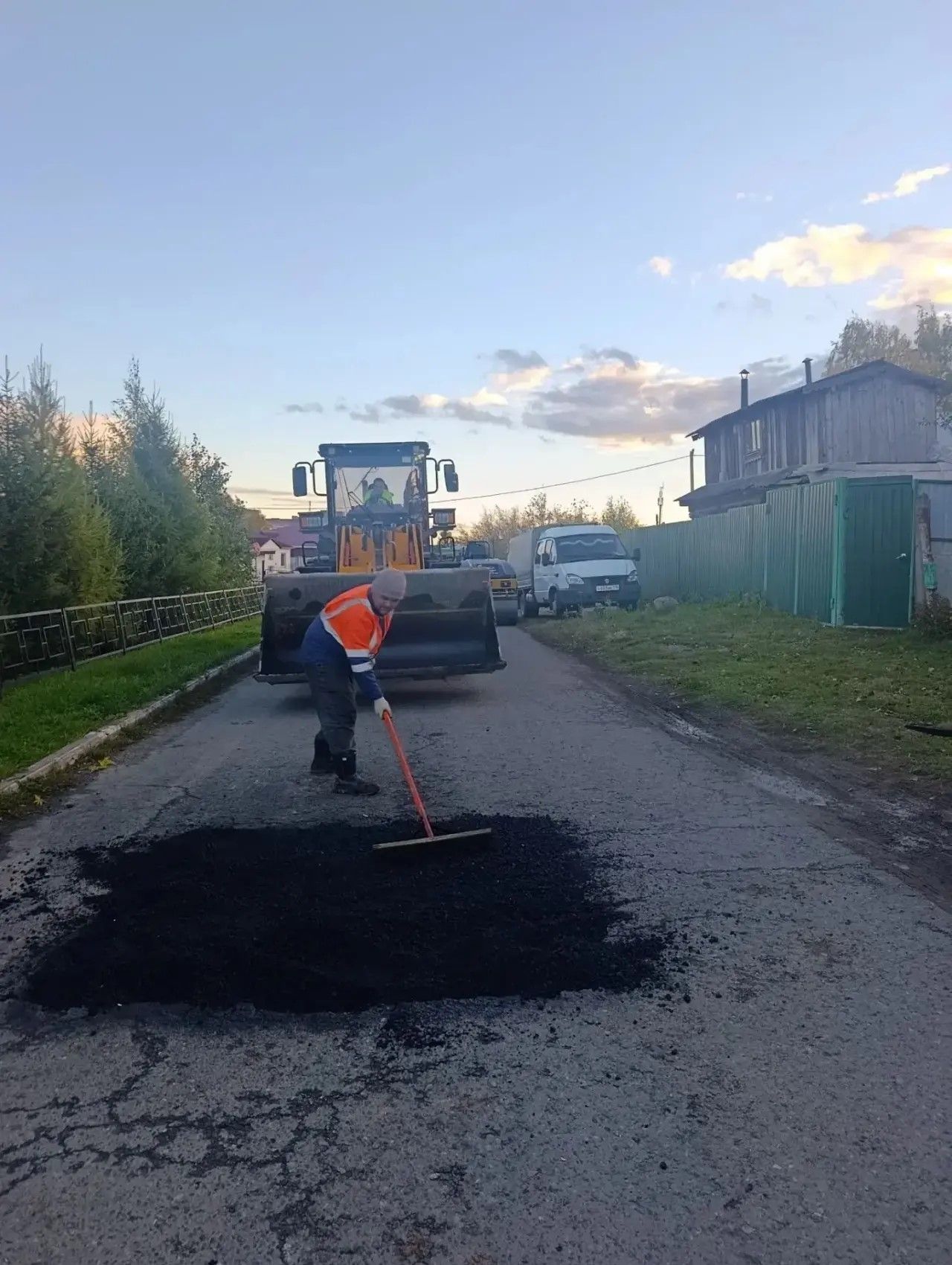 Ямочный ремонт выполнили на четырех улицах Верхнего Услона
