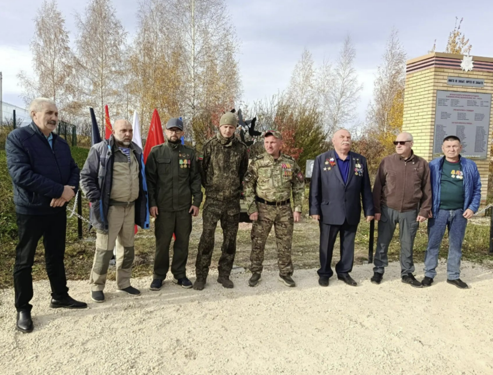 В деревне Матюшино открыли памятник воинам СВО