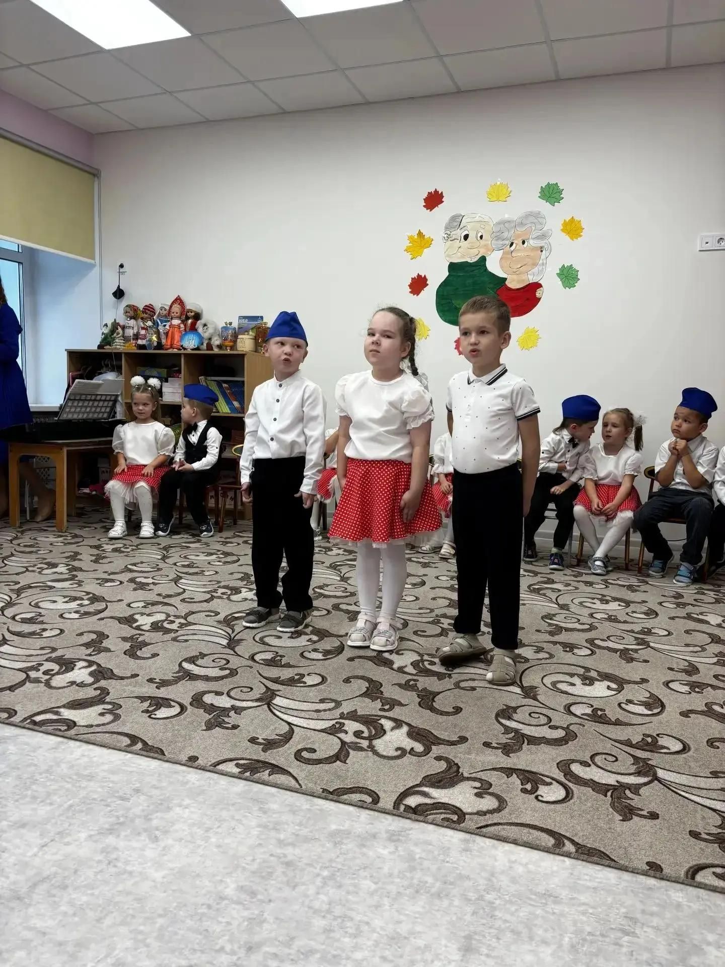 Дети из «Березки» устроили праздник старшему поколению