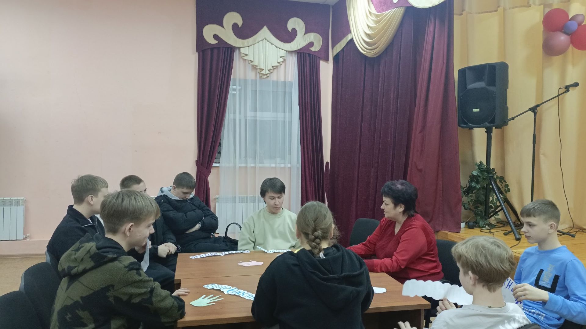 В Кильдееве прошла беседа «Толерантность спасет мир» для детей и подростков