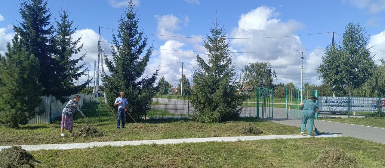В Кильдееве прошёл субботник ко Дню села