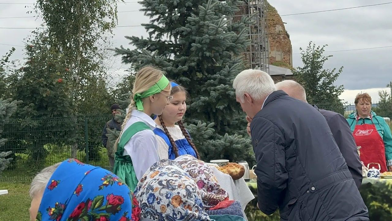 Концерт и мёд с блинами ждали гостей на Дне села в Кильдееве