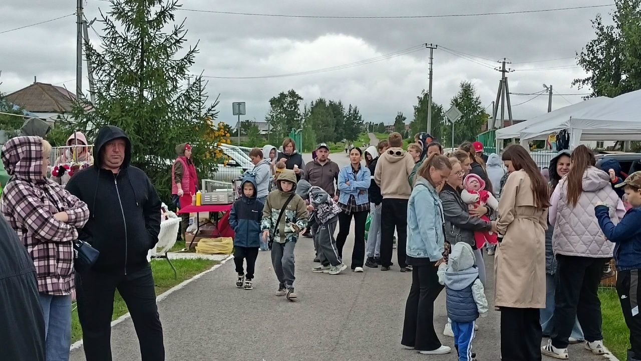 Концерт и мёд с блинами ждали гостей на Дне села в Кильдееве