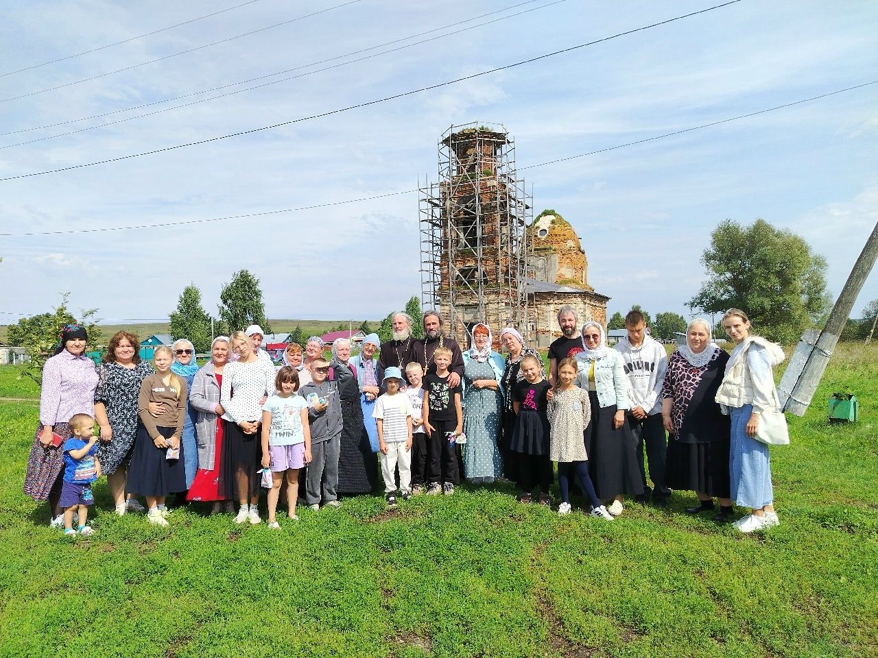 В Троицком храме Кильдеева прошла литургия после долгого перерыва