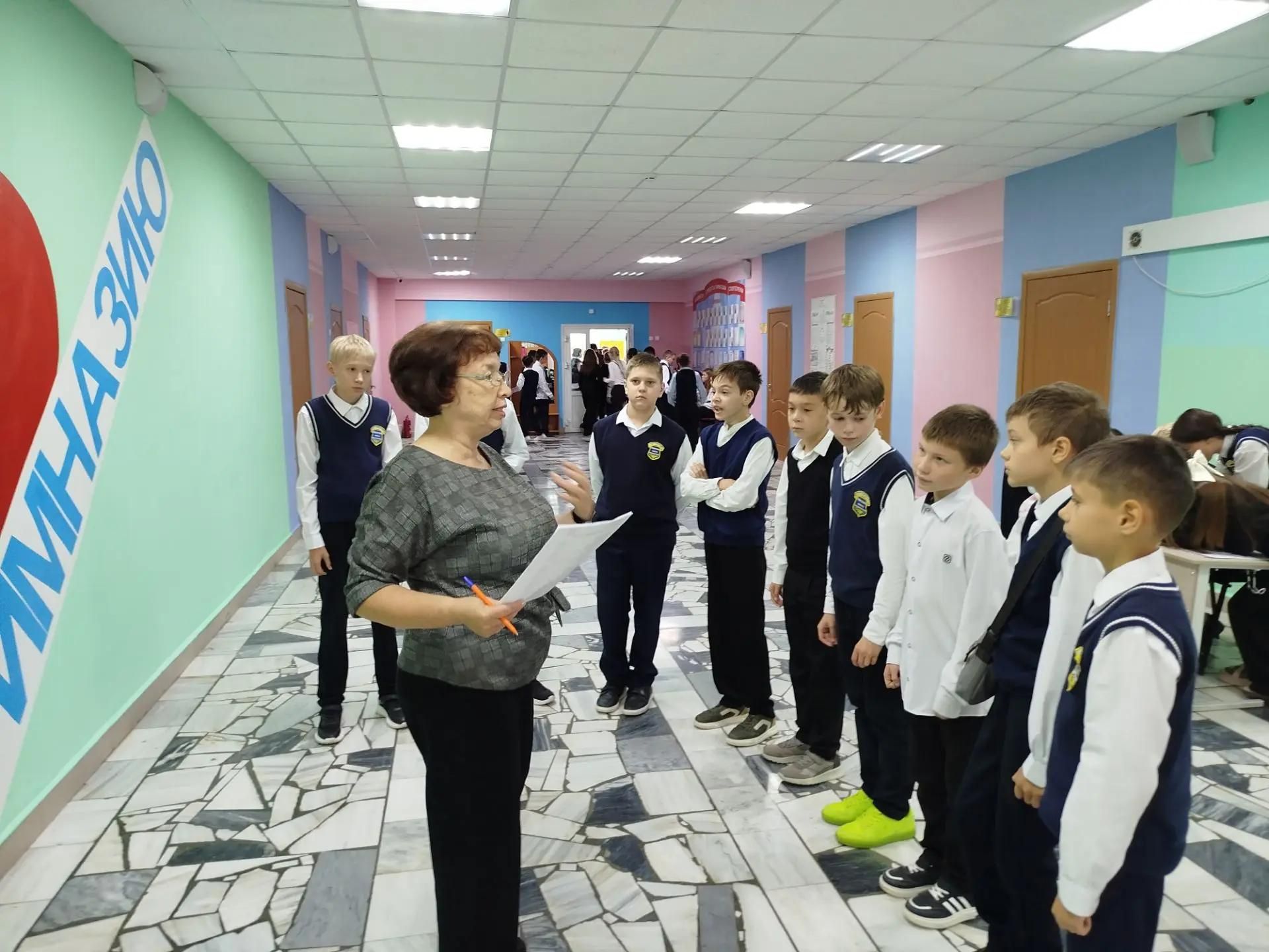 Гимназия туган көнен билгеләп үтте