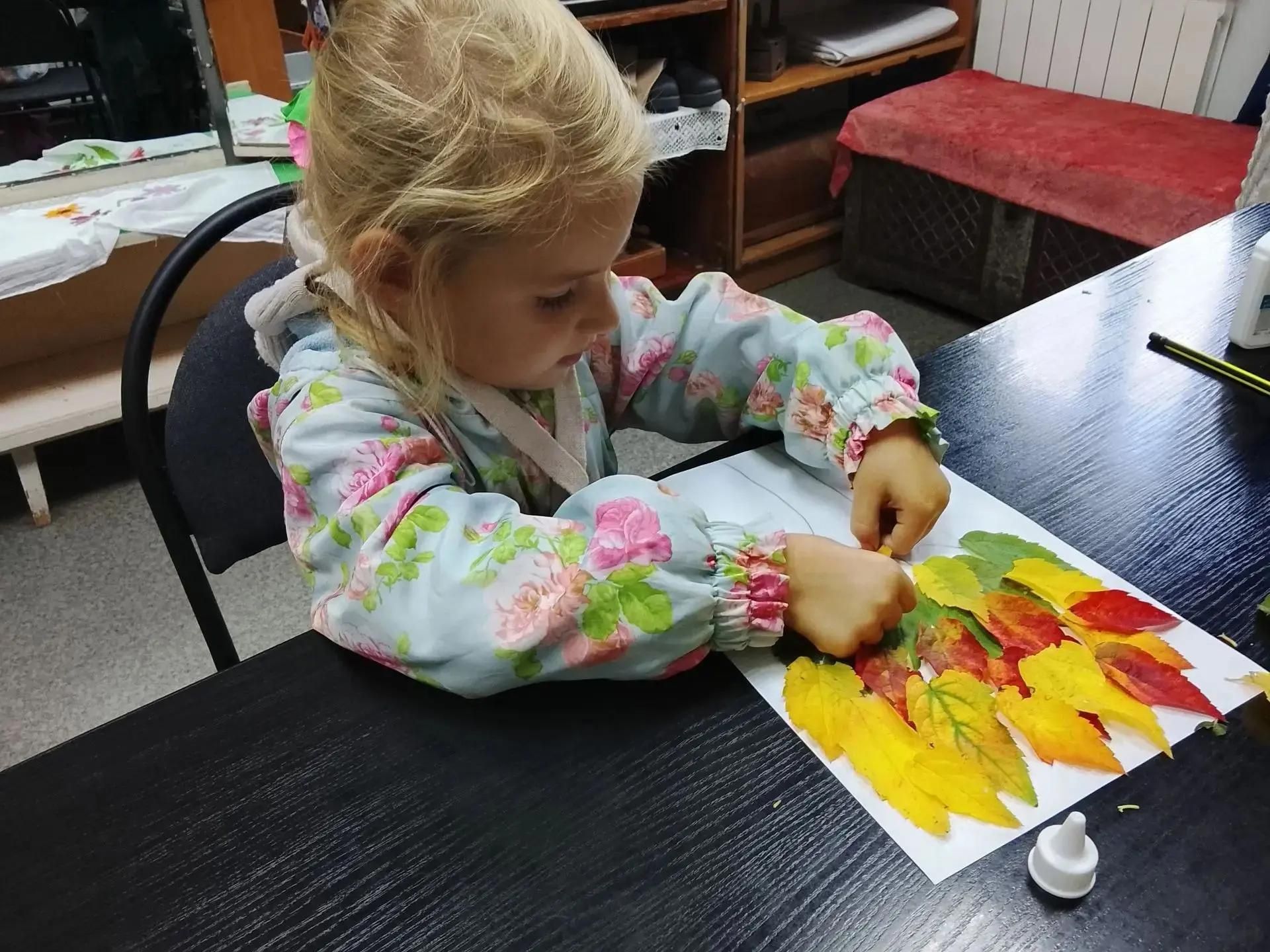 Мәмәтхуҗа балалары көзге фантазиягә бирелделәр