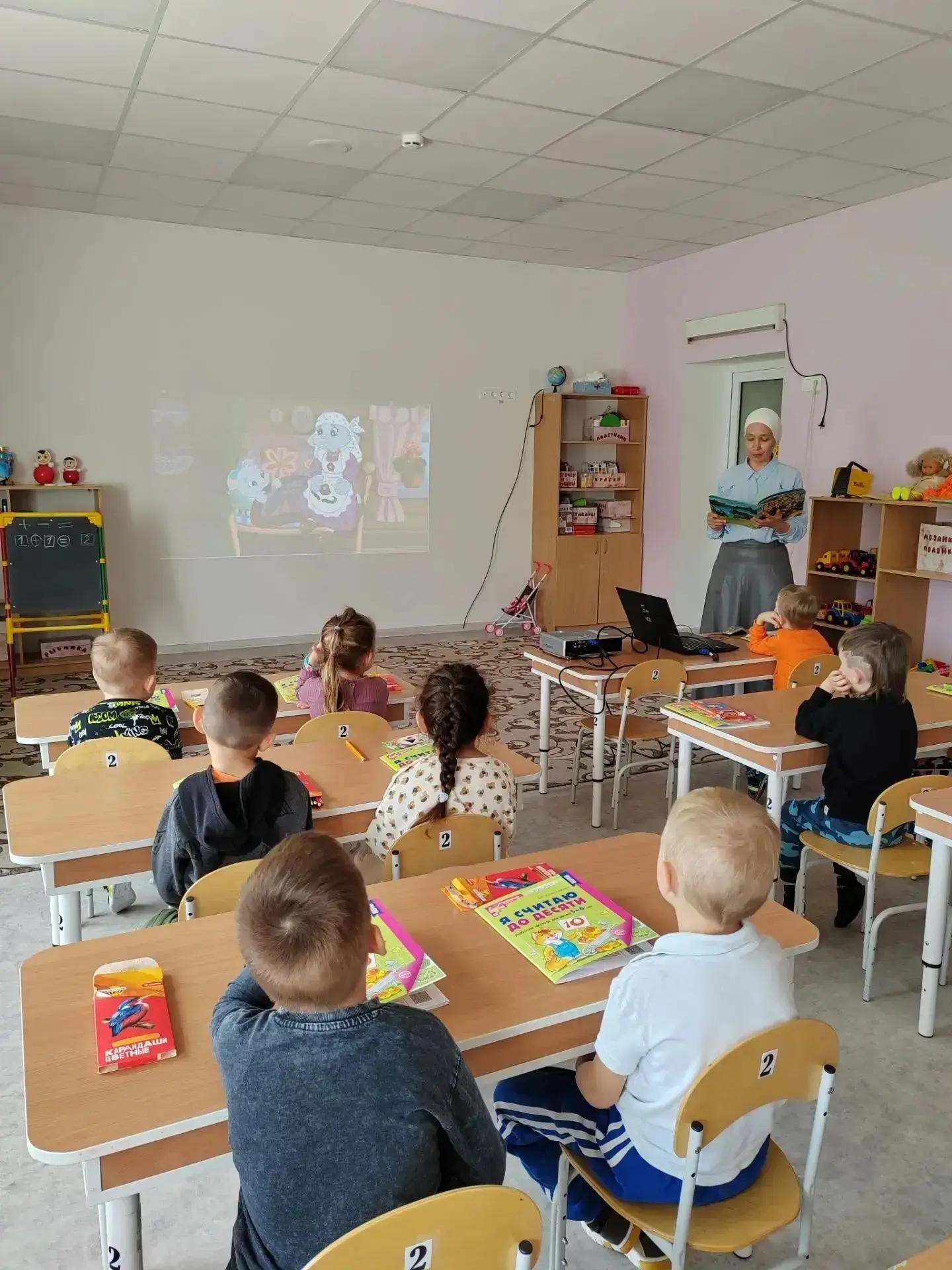 Балалар Абдулла Алиш иҗаты белән таныштылар