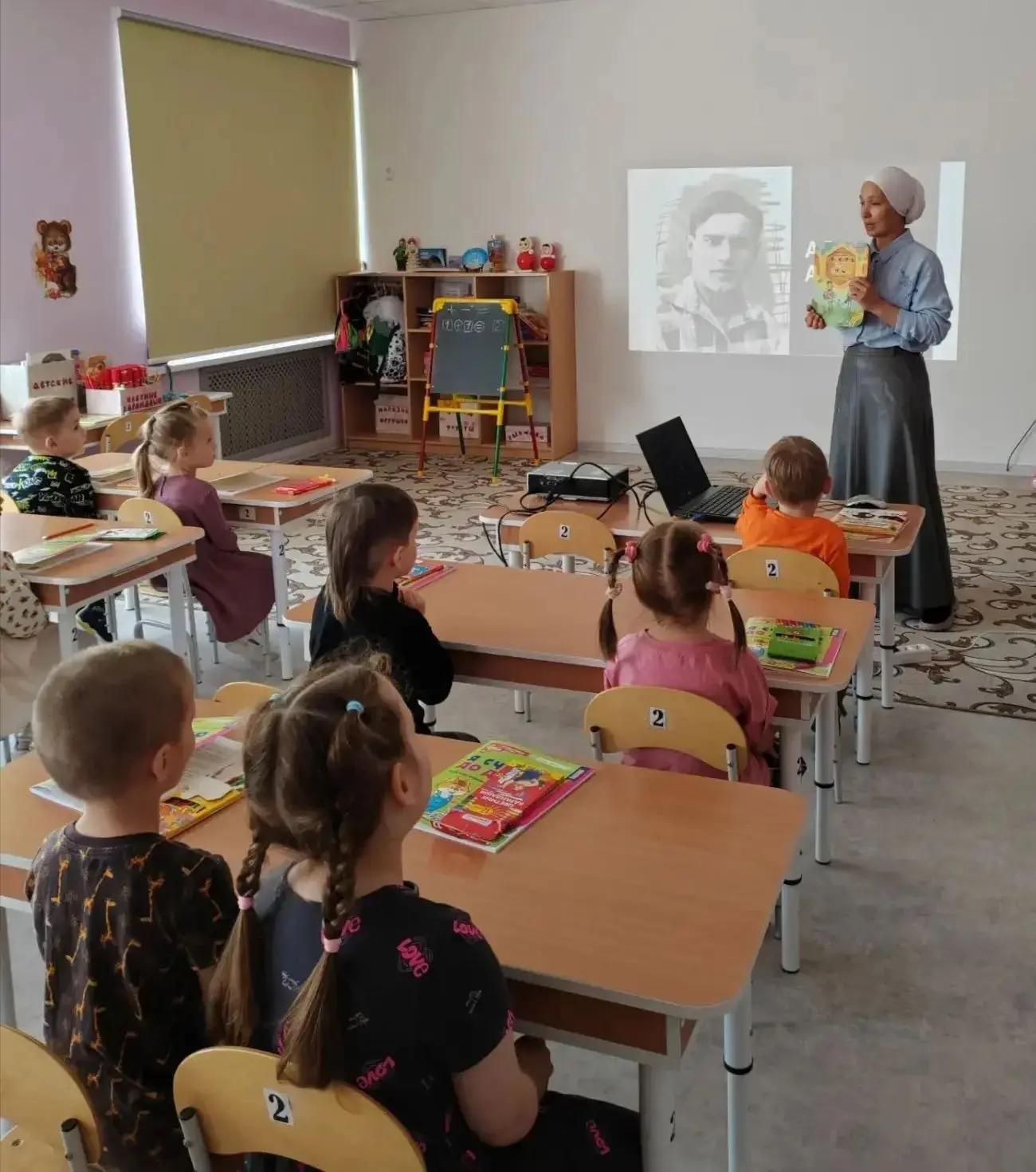 Балалар Абдулла Алиш иҗаты белән таныштылар
