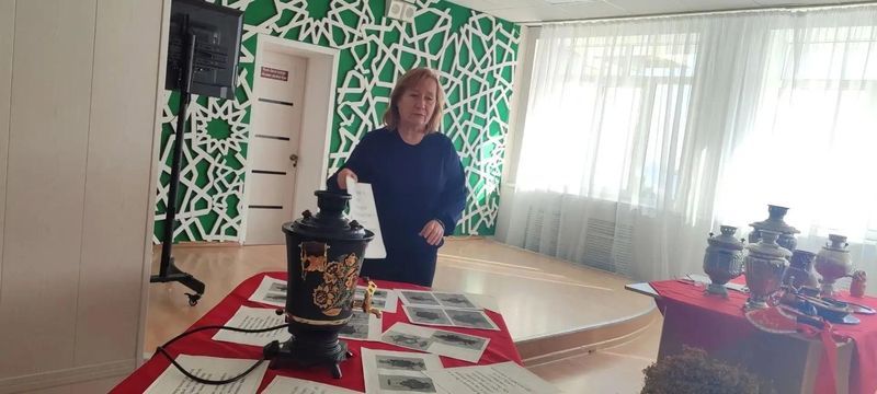 Балалар самавыр тарихы белән таныштылар