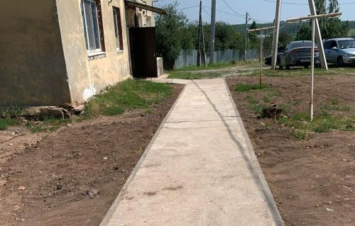 В Верхнеуслонском районе продолжаются работы по республиканской программе «Наш двор»