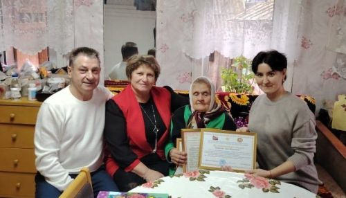 Районда хезмәт ветераннарын котладылар
