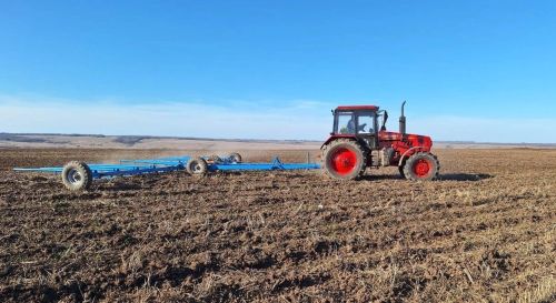 В Верхнеуслонском районе в разгаре весенние полевые работы