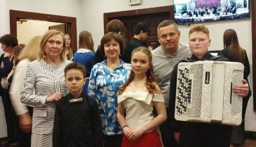 Воспитанники Верхнеуслонской школы искусств выступили с Рустемом Абязовым