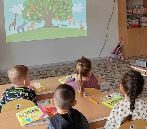 Балалар Абдулла Алиш иҗаты белән таныштылар