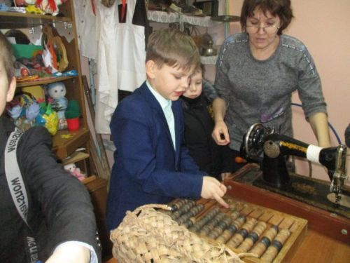 Кильдеевских подростков познакомили со старинным русским бытом