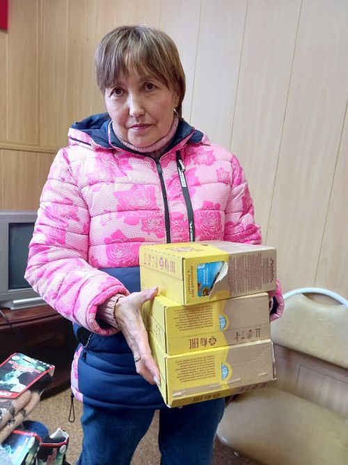 Бабушки из Канаша связали теплые носки для мобилизованных верхнеуслонцев