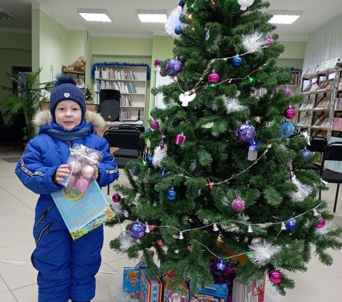 Район балалар китапханәсендә Яңа ел акциясе узды