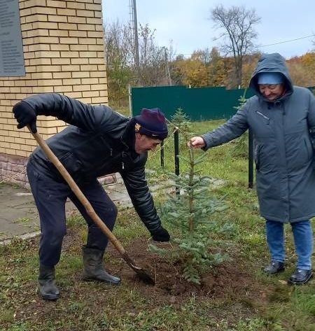 В Вахитове поддержали акцию «Единый день посадки леса»