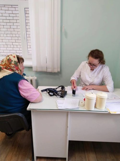 Шеланга амбулаториясе табибларны каршы алды