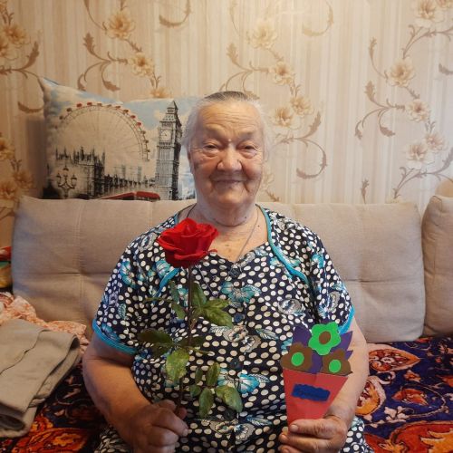Соцработники провели акцию «Поздравительная открытка»