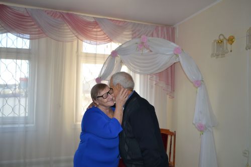 Супруги Власовы из Коргузы отметили золотую свадьбу
