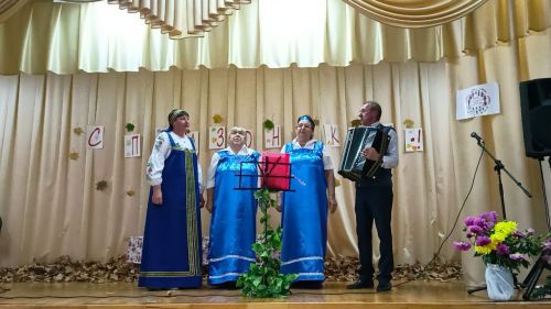 В Кильдееве для пожилых прошел праздничный концерт