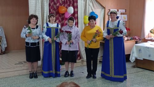 Марат Зиатдинов пожелал пожилым ямбулатовцам удачи и вдохновения