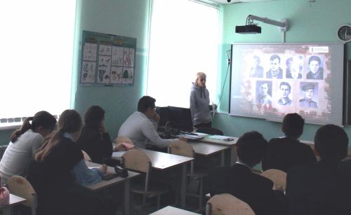В Верхнеуслонской гимназии читали стихи о войне