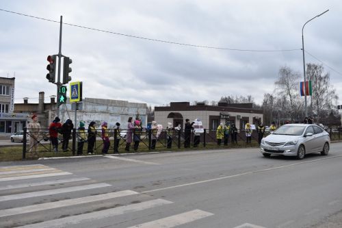 В Верхнем Услоне прошла акция к Дню памяти жертв ДТП