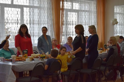 В Верхнем Услоне чествовали мам особенных детей