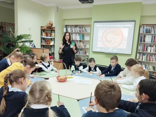 В Детской библиотеке к Дню матери прошли литературные посиделки