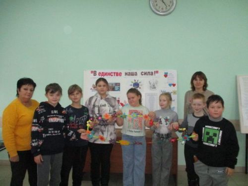 В Кильдееве к Дню народного единства создали «Венок дружбы»