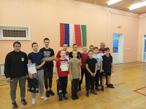 В Макулове к Дню народного единства прошел турнир по настольному теннису