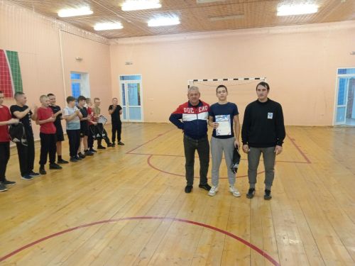 В Макулове к Дню народного единства прошел турнир по настольному теннису