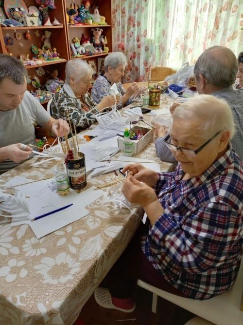 Югары Ослан картлар һәм инвалидлар интернат-йортында яңа елга әзерлек тулы көченә бара