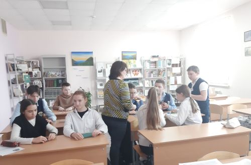 В Верхнеуслонской библиотеке прошел квест к Дню Героев Отечества