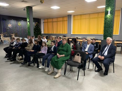 В Верхнем Услоне презентовали книгу композитора Рифа Гатауллина «Услоник»
