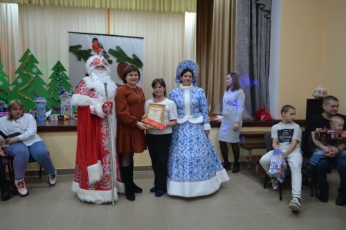 В Верхнем Услоне в шестой раз прошла «народная» новогодняя елка
