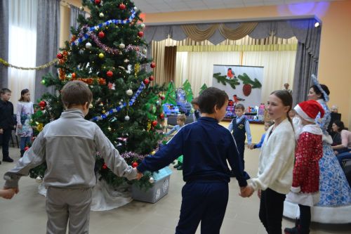 В Верхнем Услоне в шестой раз прошла «народная» новогодняя елка