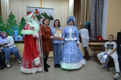 В Верхнем Услоне в шестой раз прошла «народная» новогодняя елка