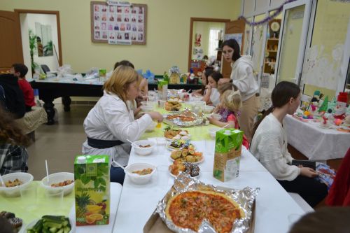 В Верхнем Услоне в шестой раз прошла «народная» новогодняя елка