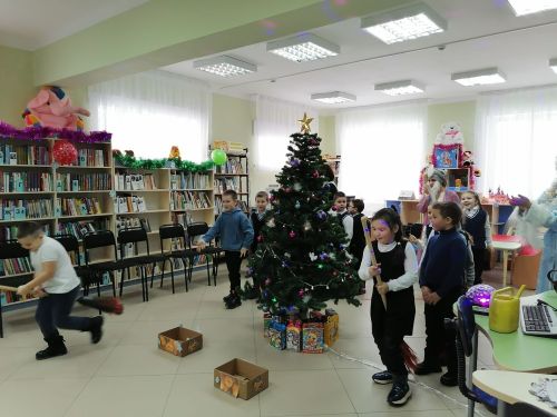 Югары Ослан балалар китапханәсендә “Тылсымчы белән кичә” булып узды