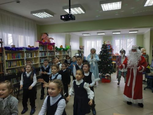 Югары Ослан балалар китапханәсендә “Тылсымчы белән кичә” булып узды